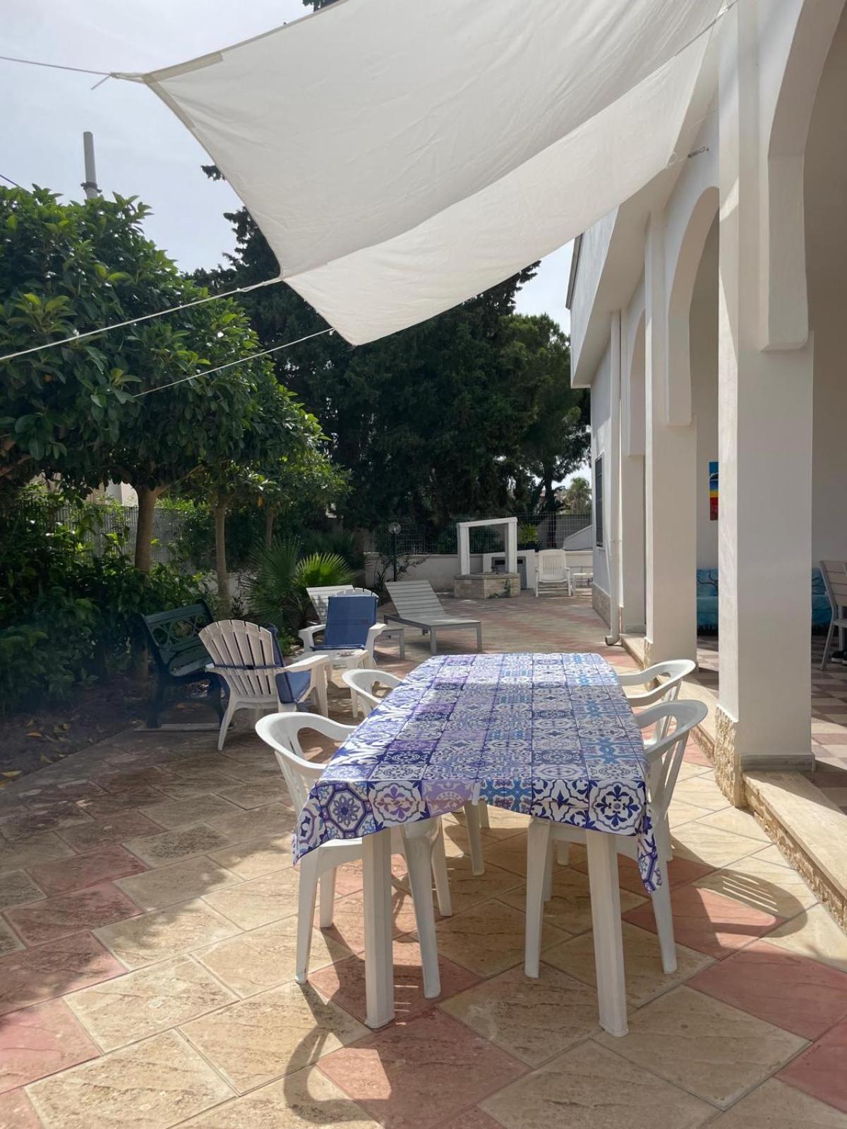 Villa Carmela A San Pietro In Bevagna Luaran gambar