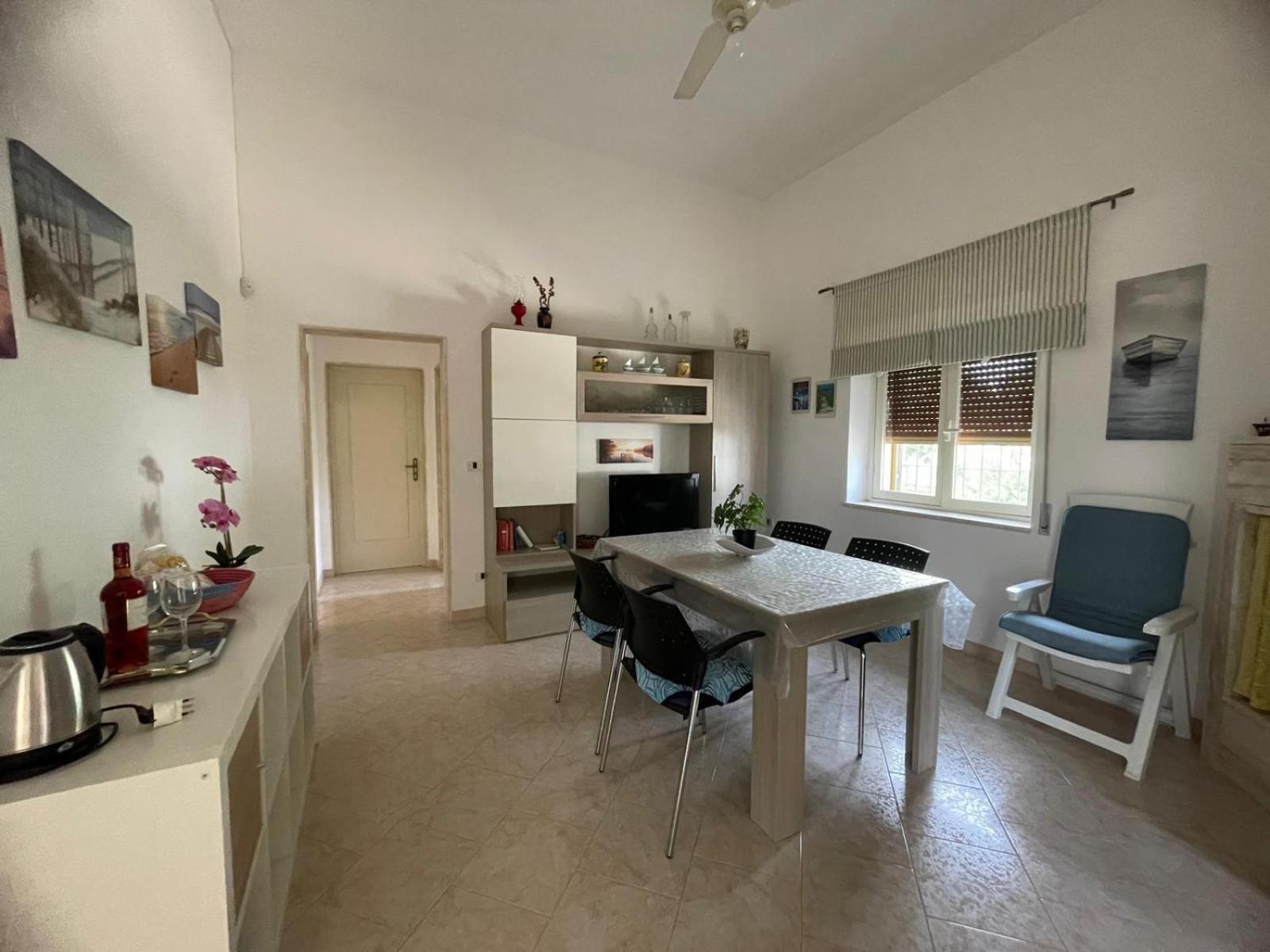 Villa Carmela A San Pietro In Bevagna Luaran gambar